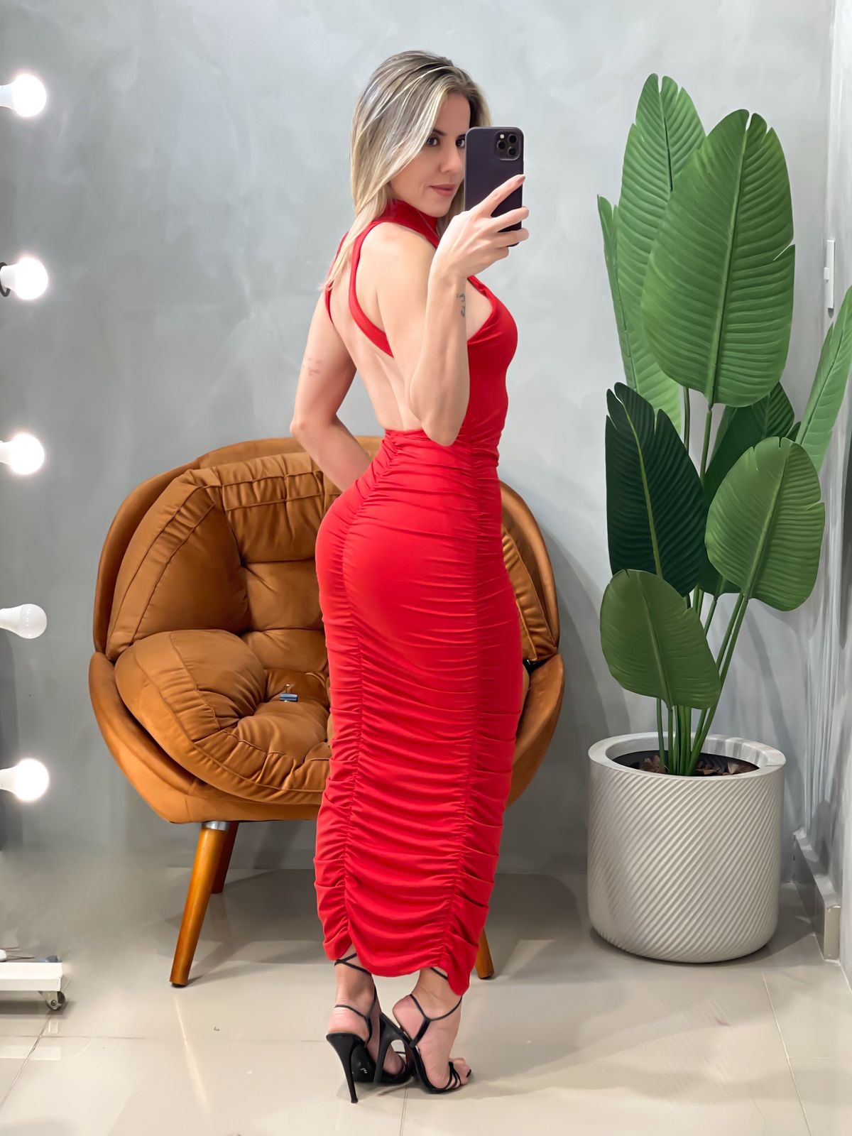 Vestido Midi em Malha Romantic Frente Única e Gola Choker Loani Ref. 1828